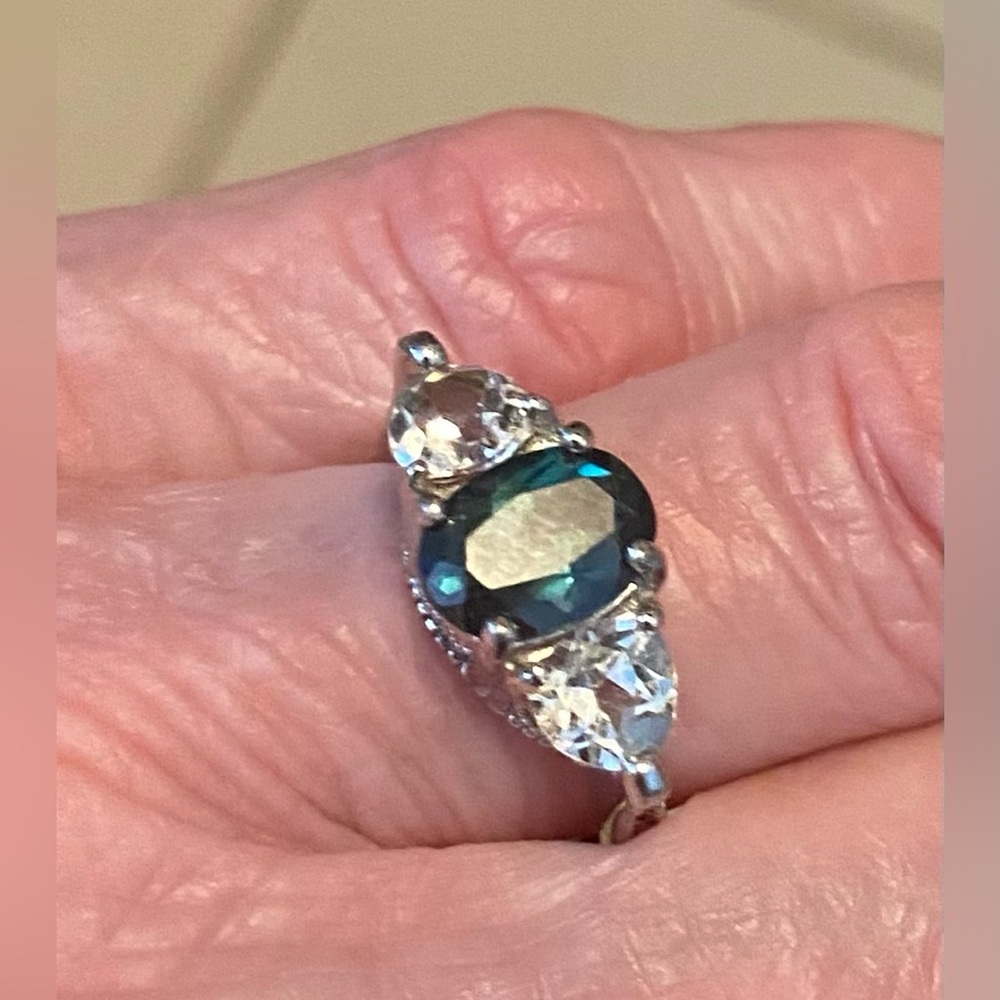 NEW 925SS Sapphire Blue stone ring